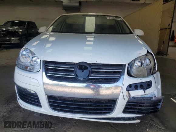 ✅ 2007 Volkswagen Jetta Wolfsburg Edition • VIN: 3VWEF71KX7M121619 • Лот: 63281085. Опубликован ранее на Copart с пробегом 188 422 миль. Бесплатный доступ к архиву аукционных продаж из США и подробный отчёт об истории автомобиля на DreamBid. Изображение 5.