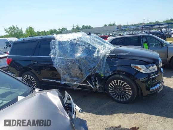 ✅ 2021 Lincoln Navigator Black Label • VIN: 5LMJJ2TT4MEL07224 • Lot: 42514808. Wystawiony na IAAI z przebiegiem 37 300 mil. Bezpłatny archiwum sprzedaży aukcyjnych z USA i szczegółowy raport historii pojazdu na DreamBid. Zdjęcie 13.