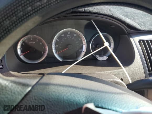 ✅ 2010 Hyundai Sonata GLS • VIN: 5NPET4AC5AH629920 • Лот: 82786784. Опубликован ранее на Copart с пробегом Не указан. Бесплатный доступ к архиву аукционных продаж из США и подробный отчёт об истории автомобиля на DreamBid. Изображение 9.