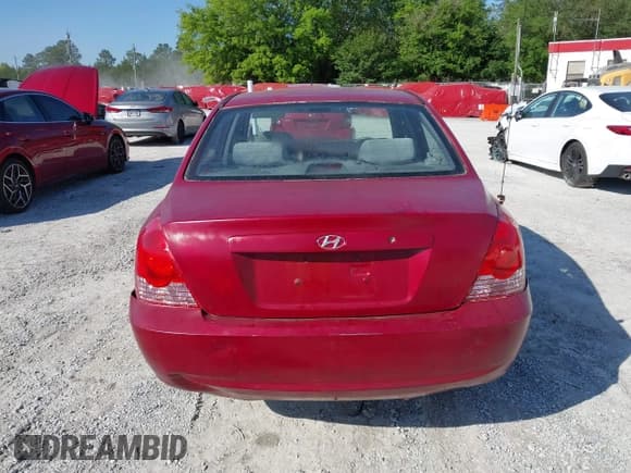 ✅ 2004 Hyundai Elantra GLS • VIN: KMHDN46D94U733209 • Lot: 42001669. Listed on IAAI with Not provided. Free auction sales archive from the USA and detailed vehicle history report at DreamBid. Image 16.