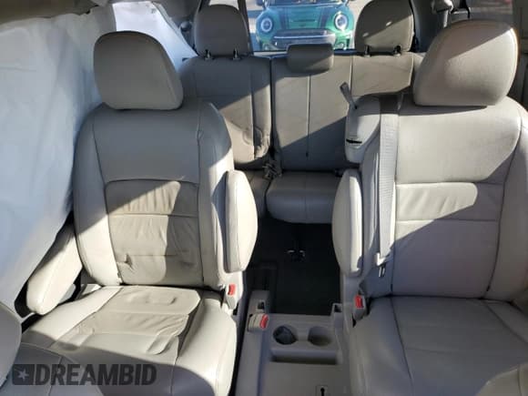 ✅ 2020 Toyota Sienna LE • VIN: 5TDKZ3DC4LS022220 • Lot: 90823735. Listed on Copart with 104,011 mi. Free auction sales archive from the USA and detailed vehicle history report at DreamBid. Image 10.