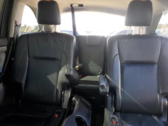 ✅ 2017 Toyota Highlander Limited • VIN: 5TDDZRFH6HS432559 • Лот: 82474565. Опубликован ранее на Copart с пробегом 85 058 миль. Бесплатный доступ к архиву аукционных продаж из США и подробный отчёт об истории автомобиля на DreamBid. Изображение 10.