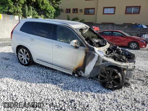 ✅ 2019 Volvo XC90 Inscription • VIN: YV4A22PL5K1513846 • Lot: 89857345. Wystawiony na Copart z przebiegiem Nie podano. Bezpłatny archiwum sprzedaży aukcyjnych z USA i szczegółowy raport historii pojazdu na DreamBid. Zdjęcie 4.