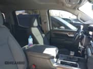 ✅ 2023 Chevrolet Silverado 1500 LT Trail Boss • VIN: 3GCUDFEDXPG331436 • Lot: 43460083. Wystawiony na IAAI z przebiegiem 10 196 mil. Bezpłatny archiwum sprzedaży aukcyjnych z USA i szczegółowy raport historii pojazdu na DreamBid. Zdjęcie 5.