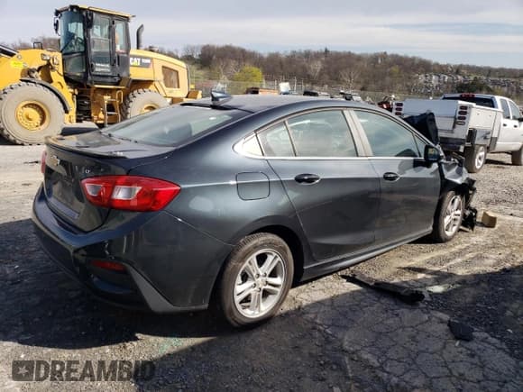 ✅ 2017 Chevrolet Cruze LT • VIN: 1G1BE5SM2H7139033 • Lot: 48178463. Listed on Copart with Not provided. Free auction sales archive from the USA and detailed vehicle history report at DreamBid. Image 3.