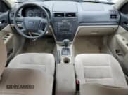 ✅ 2008 Ford Fusion SE • VIN: 3FAHP07Z38R272210 • Lot: 81709855. Wystawiony na Copart z przebiegiem 101 283 mil. Bezpłatny archiwum sprzedaży aukcyjnych z USA i szczegółowy raport historii pojazdu na DreamBid. Zdjęcie 8.