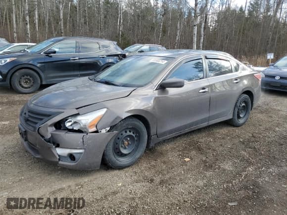 ✅ 2013 Nissan Altima S • VIN: 1N4BL3AP1DN509834 • Lot: 85585214. Listed on Copart with 197,033 mi. Free auction sales archive from the USA and detailed vehicle history report at DreamBid. Image 1.
