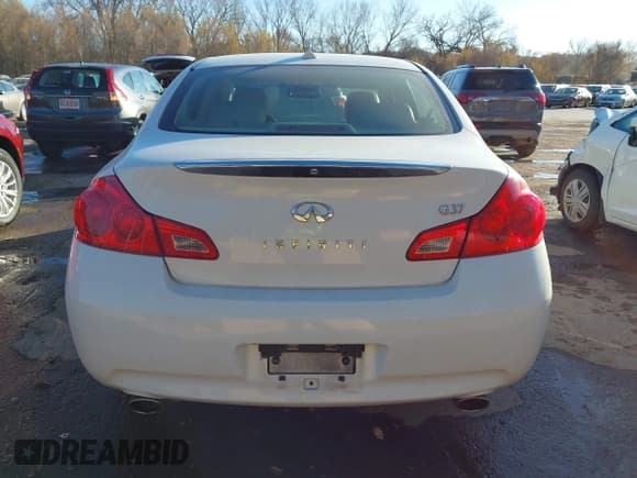 ✅ 2009 Infiniti G37 Journey • VIN: JNKCV61E99M013622 • Lot: 43717915. Listed on IAAI with 145,740 mi. Free auction sales archive from the USA and detailed vehicle history report at DreamBid. Image 16.