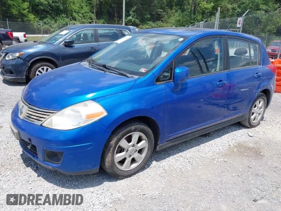 ✅ 2007 Nissan Versa S • VIN: 3N1BC13E87L392500 • Lot: 42683596. Listed on IAAI with 209,920 mi. Free auction sales archive from the USA and detailed vehicle history report at DreamBid. Image 2.