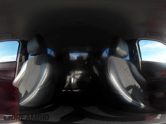 ✅ 2024 Mitsubishi Eclipse Cross SE • VIN: JA4ATWAAXRZ023925 • Lot: 43837196. Wystawiony na IAAI z przebiegiem 49 650 mil. Bezpłatny archiwum sprzedaży aukcyjnych z USA i szczegółowy raport historii pojazdu na DreamBid. Zdjęcie 18.