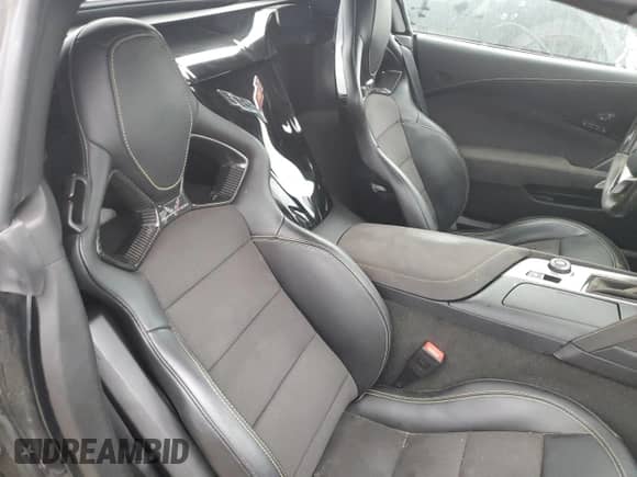 2019 Chevrolet Corvette 3LT с VIN 1G1YF3D70K5102004, выставлен на аукционе Copart как лот 84139064 с пробегом 51 769 миль миль и Списание • Salvage title. История ставок и продаж доступна на DreamBid. Изображение 10.