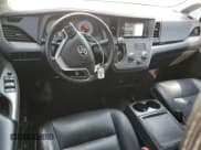 ✅ 2020 Toyota Sienna SE • VIN: 5TDXZ3DC9LS051833 • Lot: 71792145. Listed on Copart with 71,465 mi. Free auction sales archive from the USA and detailed vehicle history report at DreamBid. Image 8.