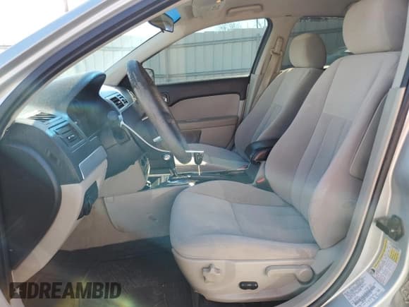 ✅ 2006 Mercury Milan • VIN: 3MEHM07186R623136 • Lot: 46318985. Listed on Copart with 169,083 mi. Free auction sales archive from the USA and detailed vehicle history report at DreamBid. Image 7.