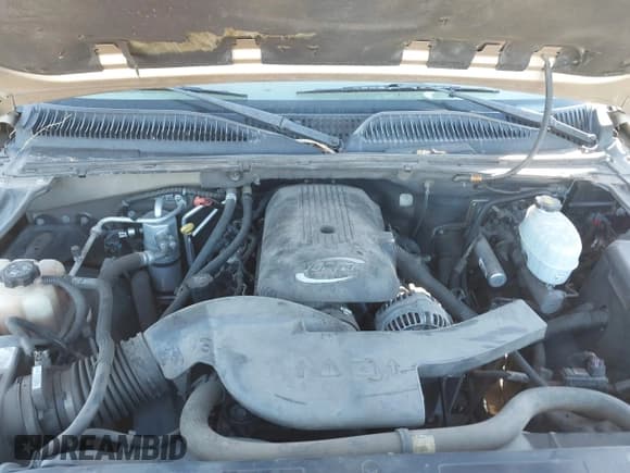 ✅ 2005 Chevrolet Tahoe LS • VIN: 1GNEC13V25R204089 • Lot: 41075336. Listed on IAAI with 164,937 mi. Free auction sales archive from the USA and detailed vehicle history report at DreamBid. Image 9.