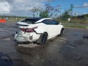 ✅ 2019 Nissan Maxima SV • VIN: 1N4AA6AV0KC372637 • Lot: 43392018. Wystawiony na IAAI z przebiegiem 99 248 mil. Bezpłatny archiwum sprzedaży aukcyjnych z USA i szczegółowy raport historii pojazdu na DreamBid. Zdjęcie 4.