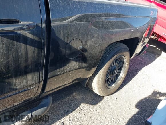 ✅ 2019 Chevrolet Silverado 1500 LT • VIN: 2GCVKPEC4K1201886 • Lot: 43135900. Wystawiony na IAAI z przebiegiem 94 810 mil. Bezpłatny archiwum sprzedaży aukcyjnych z USA i szczegółowy raport historii pojazdu na DreamBid. Zdjęcie 12.