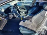 ✅ 2015 Hyundai Azera Limited • VIN: KMHFH4JG0FA495370 • Lot: 92199295. Wystawiony na Copart z przebiegiem 98 530 mil. Bezpłatny archiwum sprzedaży aukcyjnych z USA i szczegółowy raport historii pojazdu na DreamBid. Zdjęcie 7.