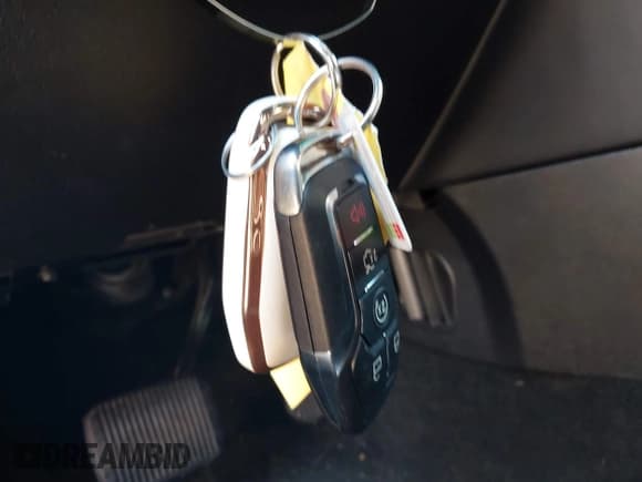 ✅ 2016 Ford Explorer Platinum • VIN: 1FM5K8HTXGGC82819 • Lot: 43627955. Listed on IAAI with 131,779 mi. Free auction sales archive from the USA and detailed vehicle history report at DreamBid. Image 11.