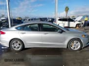 ✅ 2018 Ford Fusion SE • VIN: 3FA6P0LU3JR191716 • Lot: 43733360. Wystawiony na IAAI z przebiegiem 56 575 mil. Bezpłatny archiwum sprzedaży aukcyjnych z USA i szczegółowy raport historii pojazdu na DreamBid. Zdjęcie 13.
