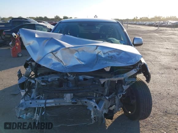 ✅ 2021 Mitsubishi Outlander ES • VIN: JA4ARUAU5MU035385 • Lot: 43494720. Listed on IAAI with 81,112 mi. Free auction sales archive from the USA and detailed vehicle history report at DreamBid. Image 12.