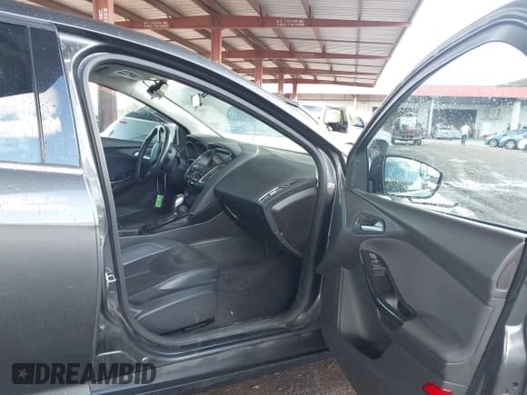 ✅ 2016 Ford Focus Titanium • VIN: 1FADP3J21GL362772 • Лот: 43731915. Опубликован ранее на IAAI с пробегом 60 045 миль. Бесплатный доступ к архиву аукционных продаж из США и подробный отчёт об истории автомобиля на DreamBid. Изображение 5.