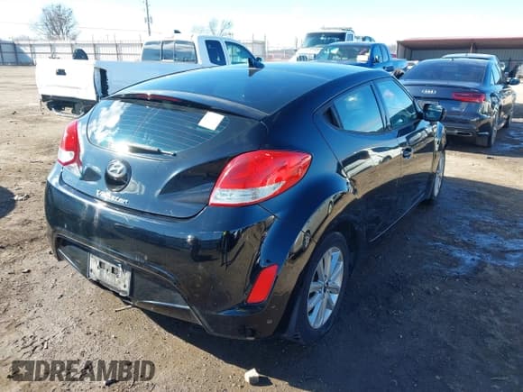 ✅ 2012 Hyundai Veloster w/Gray Int • VIN: KMHTC6AD3CU072411 • Lot: 41343950. Wystawiony na IAAI z przebiegiem 167 919 mil. Bezpłatny archiwum sprzedaży aukcyjnych z USA i szczegółowy raport historii pojazdu na DreamBid. Zdjęcie 4.