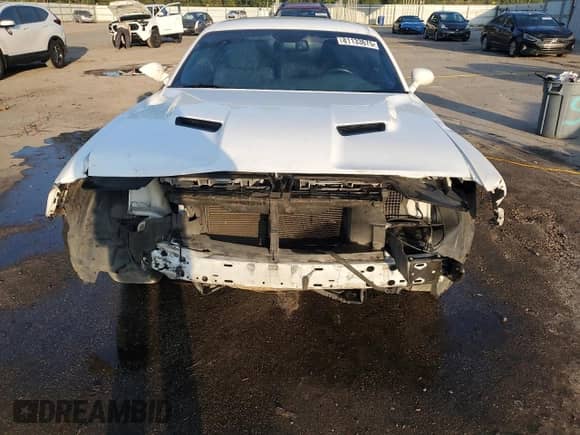 ✅ 2016 Dodge Challenger SXT Plus • VIN: 2C3CDZAG4GH353840 • Lot: 81133675. Wystawiony na Copart z przebiegiem 188 943 mil mil. Skorzystaj z bezpłatnego archiwum sprzedaży aukcyjnych z USA i zobacz szczegółowy raport historii pojazdu na DreamBid. Zdjęcie 11.