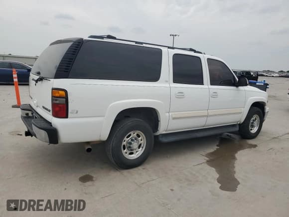 ✅ 2005 Chevrolet Suburban LT • VIN: 3GNGK26U35G281834 • Лот: 53531195. Опубликован ранее на Copart с пробегом 96 510 миль. Бесплатный доступ к архиву аукционных продаж из США и подробный отчёт об истории автомобиля на DreamBid. Изображение 3.