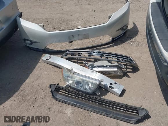 ✅ 2013 Toyota Highlander Limited • VIN: 5TDYK3EH3DS119743 • Лот: 42946751. Опубликован ранее на IAAI с пробегом 164 813 миль. Бесплатный доступ к архиву аукционных продаж из США и подробный отчёт об истории автомобиля на DreamBid. Изображение 12.