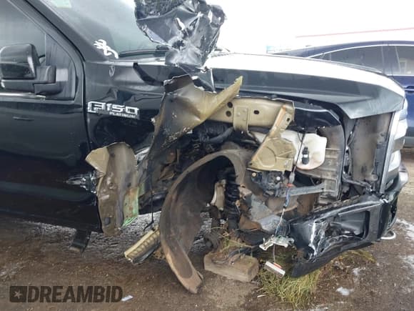 ✅ 2017 Ford F-150 XL • VIN: 1FTEW1EG6HFB41177 • Lot: 42494824. Listed on IAAI with 130,692 mi. Free auction sales archive from the USA and detailed vehicle history report at DreamBid. Image 6.