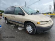 ✅ 1999 Plymouth Voyager Grand SE • VIN: 1P4GP44G7XB811166 • Lot: 61344625. Wystawiony na Copart z przebiegiem 128 372 mil. Bezpłatny archiwum sprzedaży aukcyjnych z USA i szczegółowy raport historii pojazdu na DreamBid. Zdjęcie 4.