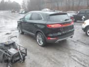 ✅ 2016 Lincoln MKC Black Label • VIN: 5LMTJ4DH3GUJ31761 • Lot: 41455495. Wystawiony na IAAI z przebiegiem 83 975 mil. Bezpłatny archiwum sprzedaży aukcyjnych z USA i szczegółowy raport historii pojazdu na DreamBid. Zdjęcie 3.