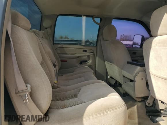 ✅ 2004 Chevrolet Silverado 2500HD LS • VIN: 1GCHK23164F131661 • Лот: 86064585. Опубликован ранее на Copart с пробегом 245 893 миль. Бесплатный доступ к архиву аукционных продаж из США и подробный отчёт об истории автомобиля на DreamBid. Изображение 10.