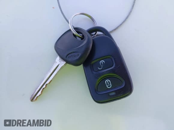 ✅ 2011 Hyundai Santa Fe GLS • VIN: 5XYZGDAB7BG056993 • Lot: 43622815. Listed on IAAI with 124,802 mi. Free auction sales archive from the USA and detailed vehicle history report at DreamBid. Image 11.