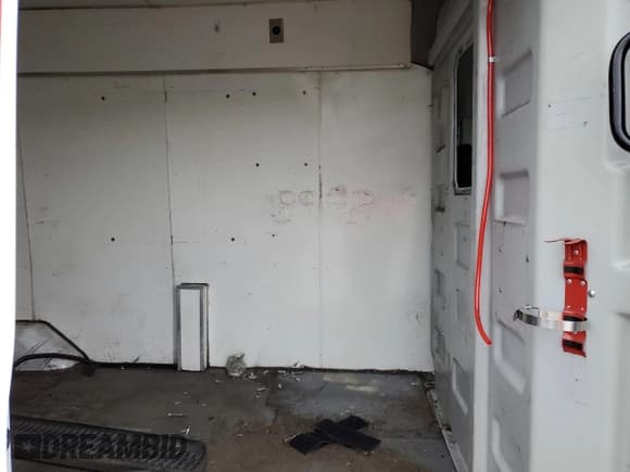 ✅ 2022 Ford Transit Cargo • VIN: 1FTBW3X89NKA31604 • Lot: 43710745. Listed on Copart with 52,329 mi. Free auction sales archive from the USA and detailed vehicle history report at DreamBid. Image 11.