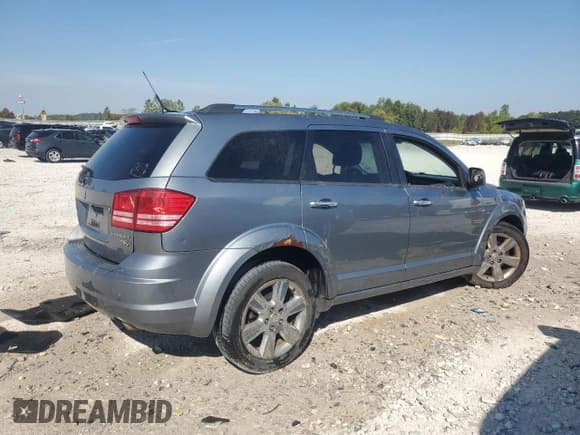 ✅ 2010 Dodge Journey R/T • VIN: 3D4PH6FV6AT129333 • Lot: 80012505. Wystawiony na Copart z przebiegiem 167 895 mil. Bezpłatny archiwum sprzedaży aukcyjnych z USA i szczegółowy raport historii pojazdu na DreamBid. Zdjęcie 3.