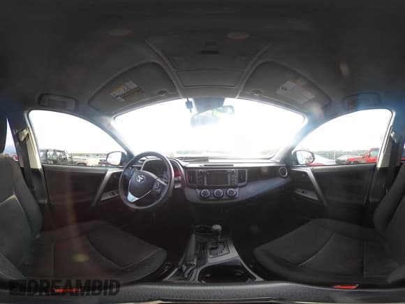 ✅ 2017 Toyota RAV4 LE • VIN: JTMZFREV7HJ111455 • Лот: 43411700. Опубликован ранее на IAAI с пробегом 52 344 миль. Бесплатный доступ к архиву аукционных продаж из США и подробный отчёт об истории автомобиля на DreamBid. Изображение 19.