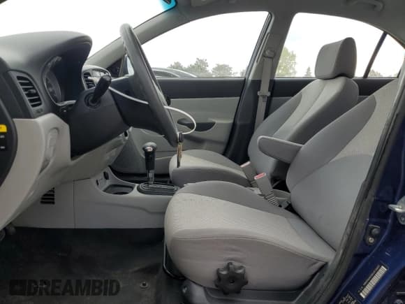 ✅ 2010 Hyundai Accent GLS • VIN: KMHCN4AC9AU415497 • Lot: 84286245. Listed on Copart with 110,654 mi. Free auction sales archive from the USA and detailed vehicle history report at DreamBid. Image 7.