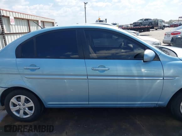 ✅ 2011 Hyundai Accent GLS • VIN: KMHCN4AC8BU600500 • Лот: 43353213. Опубликован ранее на IAAI с пробегом 209 802 миль. Бесплатный доступ к архиву аукционных продаж из США и подробный отчёт об истории автомобиля на DreamBid. Изображение 13.