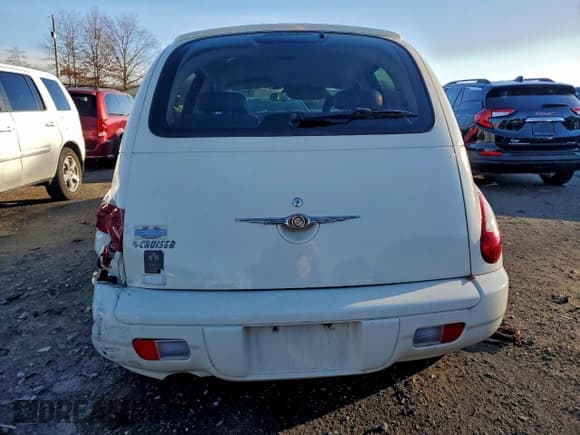 ✅ 2008 Chrysler PT Cruiser • VIN: 3A8FY48B88T117512 • Lot: 92694475. Listed on Copart with 67,472 mi. Free auction sales archive from the USA and detailed vehicle history report at DreamBid. Image 6.