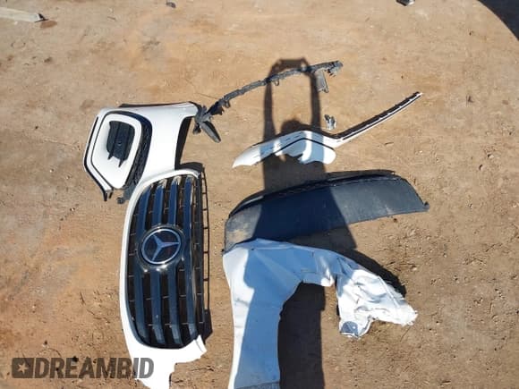 ✅ 2024 Mercedes-Benz GLS 450 • VIN: 4JGFF5KE7RB112158 • Lot: 42230959. Listed on IAAI with 52,515 mi. Free auction sales archive from the USA and detailed vehicle history report at DreamBid. Image 12.