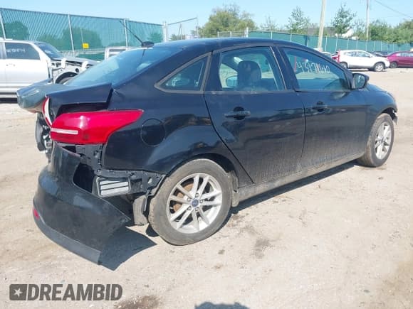 ✅ 2016 Ford Focus SE • VIN: 1FADP3F29GL322285 • Lot: 43171610. Wystawiony na IAAI z przebiegiem 116 427 mil. Bezpłatny archiwum sprzedaży aukcyjnych z USA i szczegółowy raport historii pojazdu na DreamBid. Zdjęcie 4.