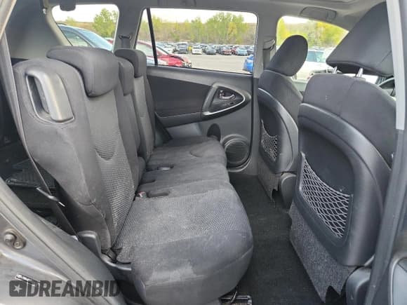 ✅ 2010 Toyota RAV4 Sport • VIN: JTMRK4DV3A5087637 • Lot: 85744535. Listed on Copart with 215,267 mi. Free auction sales archive from the USA and detailed vehicle history report at DreamBid. Image 11.