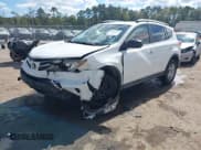 ✅ 2014 Toyota RAV4 LE • VIN: JTMBFREV5ED076491 • Лот: 43394972. Опубликован ранее на IAAI с пробегом 179 884 миль. Бесплатный доступ к архиву аукционных продаж из США и подробный отчёт об истории автомобиля на DreamBid. Изображение 2.