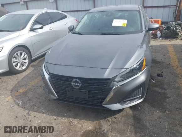 ✅ 2023 Nissan Altima SV • VIN: 1N4BL4DW8PN371092 • Lot: 42186219. Listed on IAAI with 52,269 mi. Free auction sales archive from the USA and detailed vehicle history report at DreamBid. Image 12.
