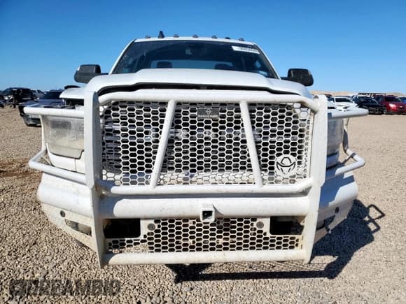 ✅ 2022 Ram 2500 Big Horn • VIN: 3C6UR5DLXNG404653 • Lot: 90856945. Listed on Copart with 105,625 mi. Free auction sales archive from the USA and detailed vehicle history report at DreamBid. Image 5.