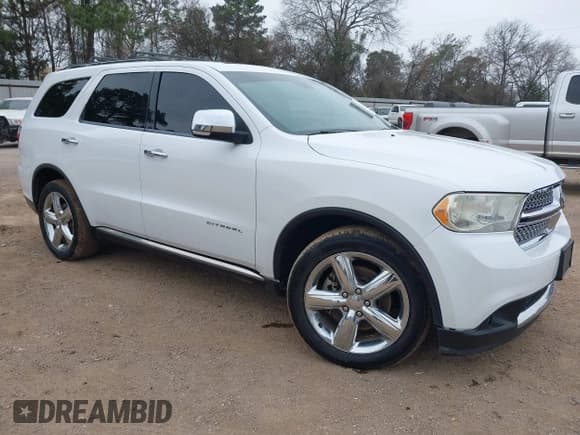 ✅ 2013 Dodge Durango Citadel • VIN: 1C4RDHEG6DC661116 • Lot: 41553298. Listed on IAAI with 208,767 mi. Free auction sales archive from the USA and detailed vehicle history report at DreamBid. Image 1.