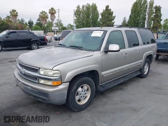 ✅ 2002 Chevrolet Suburban LT • VIN: 1GNFK16T42J208091 • Lot: 42737106. Listed on IAAI with 191,181 mi. Free auction sales archive from the USA and detailed vehicle history report at DreamBid. Image 6.