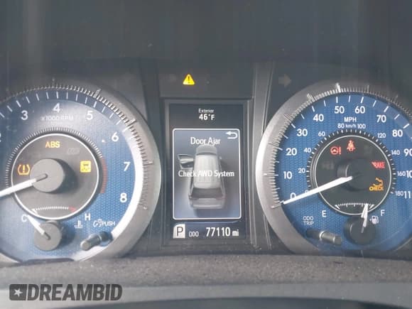 ✅ 2015 Toyota Sienna Limited • VIN: 5TDDK3DC6FS102345 • Lot: 42259242. Listed on IAAI with 77,110 mi. Free auction sales archive from the USA and detailed vehicle history report at DreamBid. Image 7.