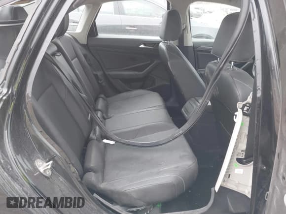 ✅ 2019 Volkswagen Jetta SEL • VIN: 3VWE57BU1KM245385 • Lot: 41910943. Listed on IAAI with 73,572 mi. Free auction sales archive from the USA and detailed vehicle history report at DreamBid. Image 8.